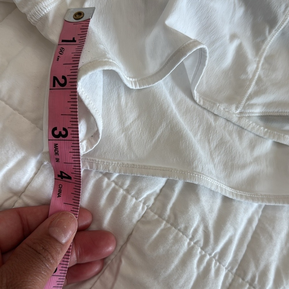 Lululemon Hotty Hot High-Rise Lined Short 2.5" - Picture 6 of 9